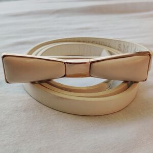 **3/$15** Forever 21 Cream/Gold Bow Belt
